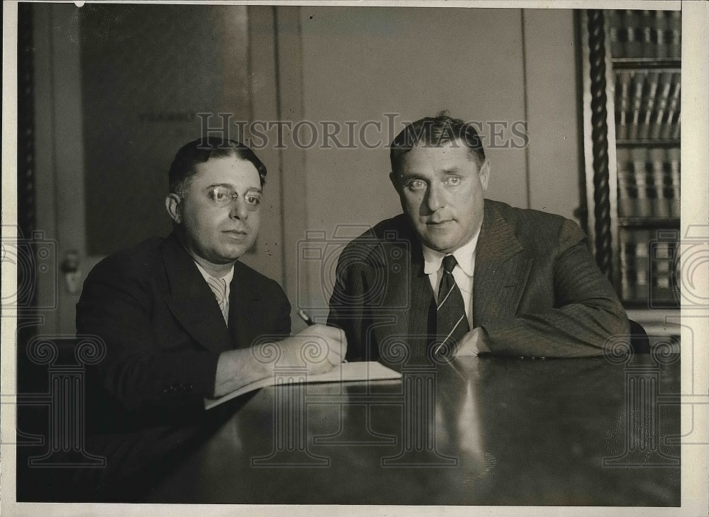 1932 Press Photo Attorney George Levy &amp; Long Beach Police Chief Maurice Grossman - Historic Images