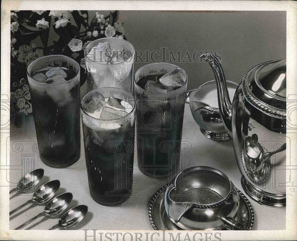 1949 Serving set for iced coffee drinks on display  - Historic Images