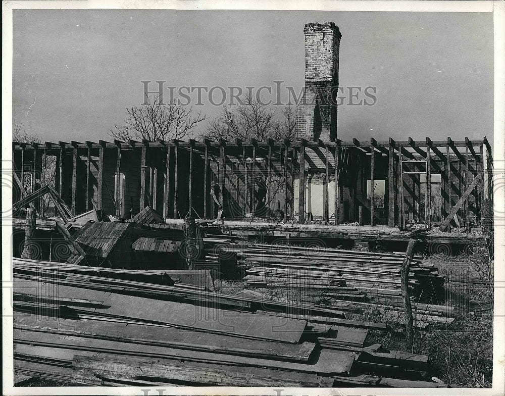 1942 Razing of Residence in Town of Cedar Point  - Historic Images