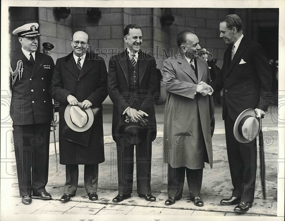 1933 Mexican Finance Minister Pani in Washington DC with Roosevelt - Historic Images