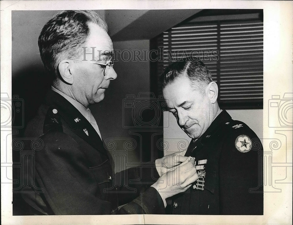 1944 Brig Gen Robert Dunlop, Legion of Merit to Col Ken Bush - Historic Images