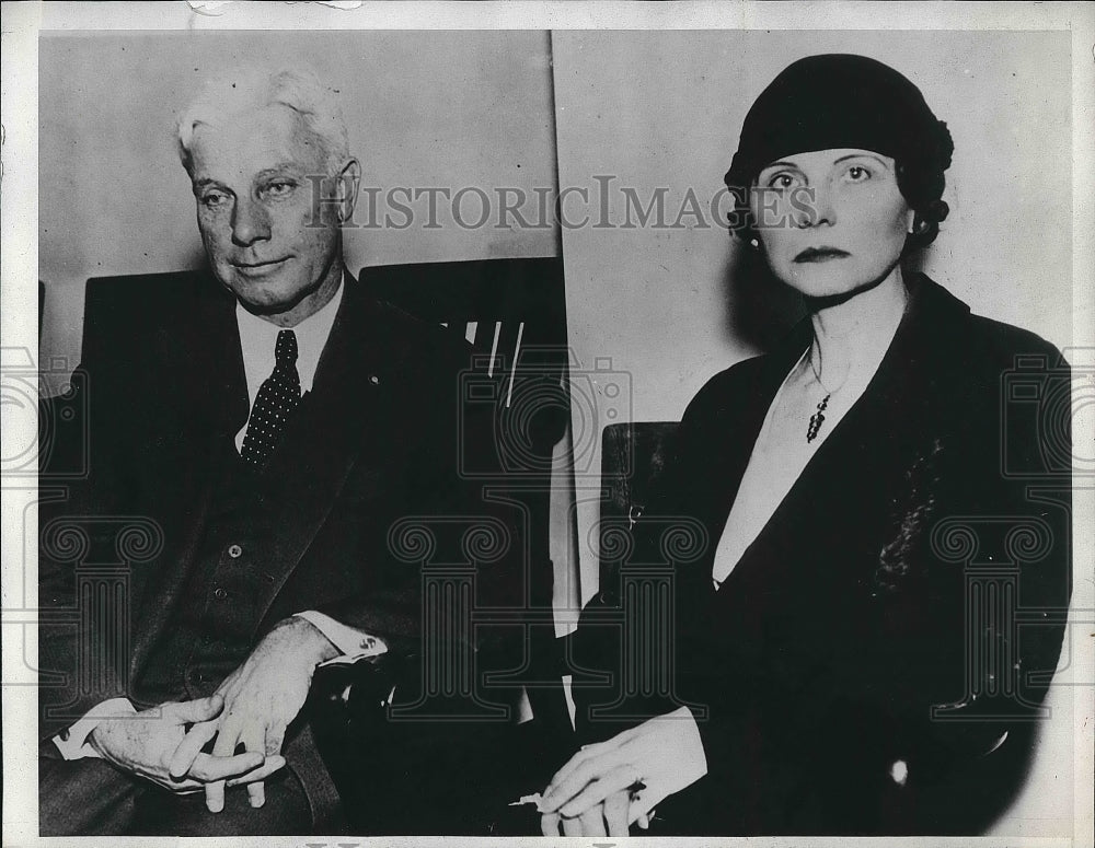 1933 Press Photo Mrs. Market with Companion Blinded by Gunshot - nea82137 - Historic Images