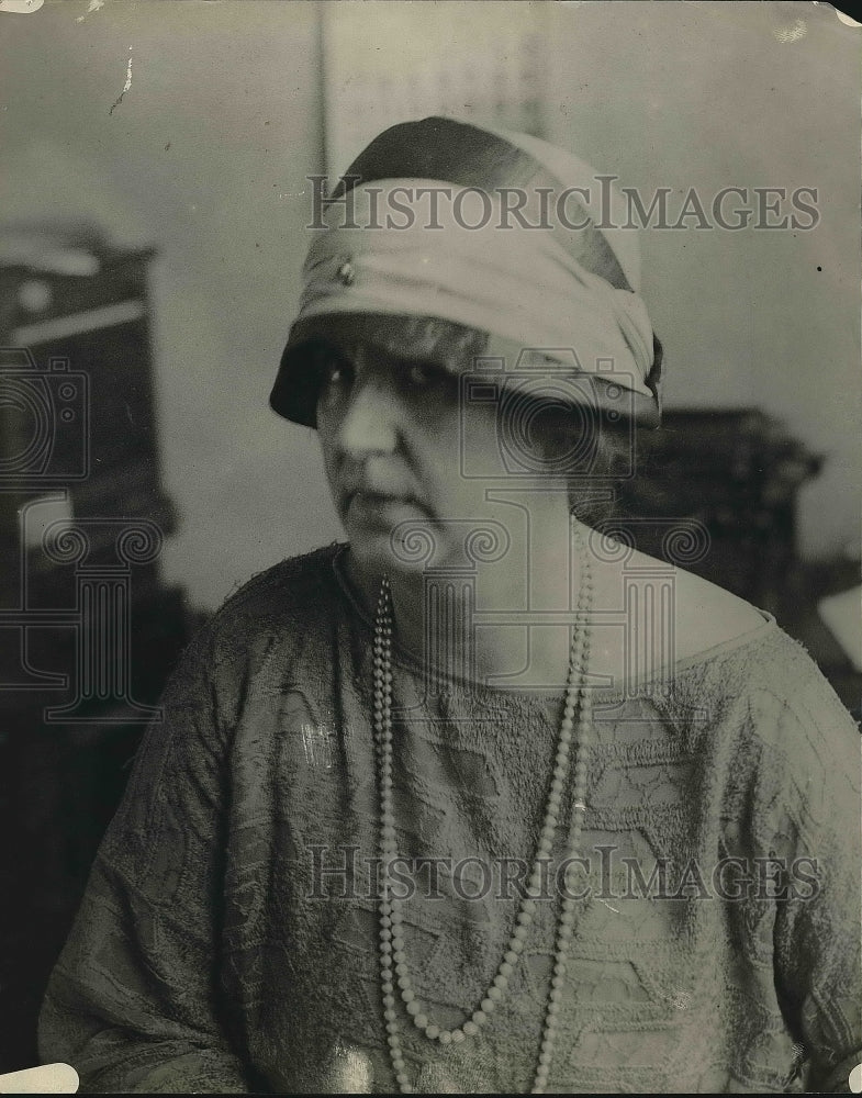 1923 Miss Elise Wiuch, head of a dressmaking firm  - Historic Images