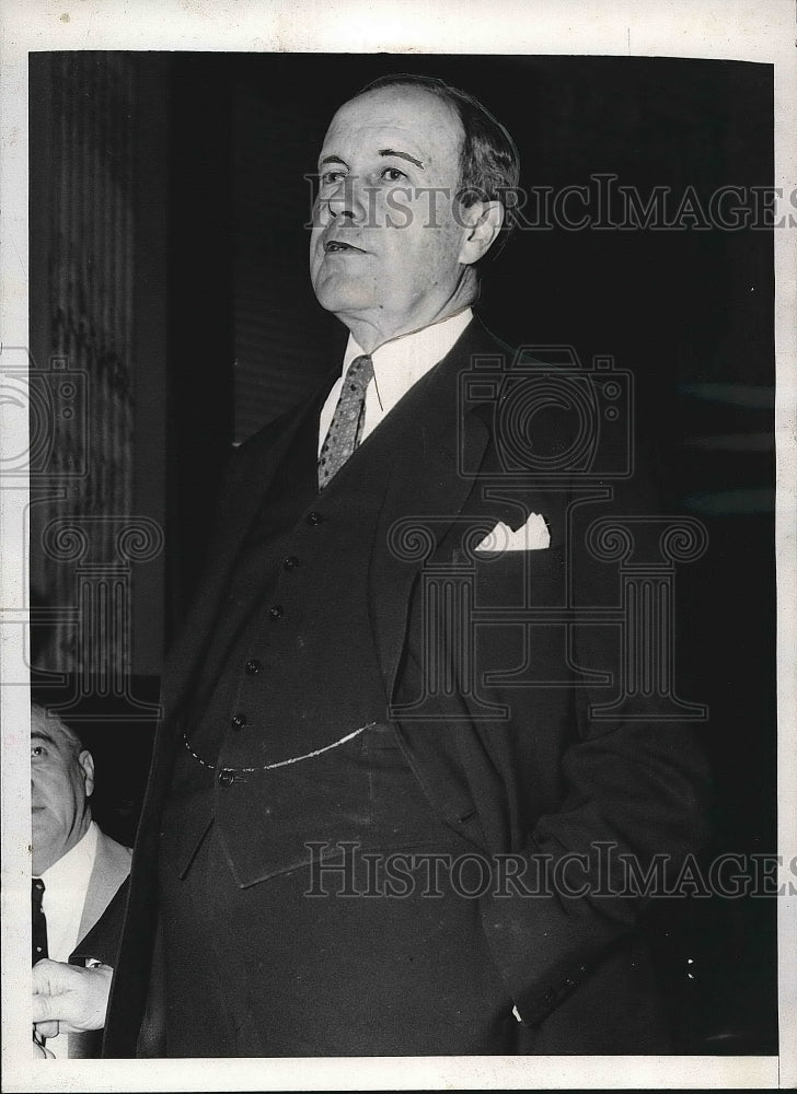 1938 Senator Robert Bulkley of Ohio Addresses Conference of Leaders - Historic Images