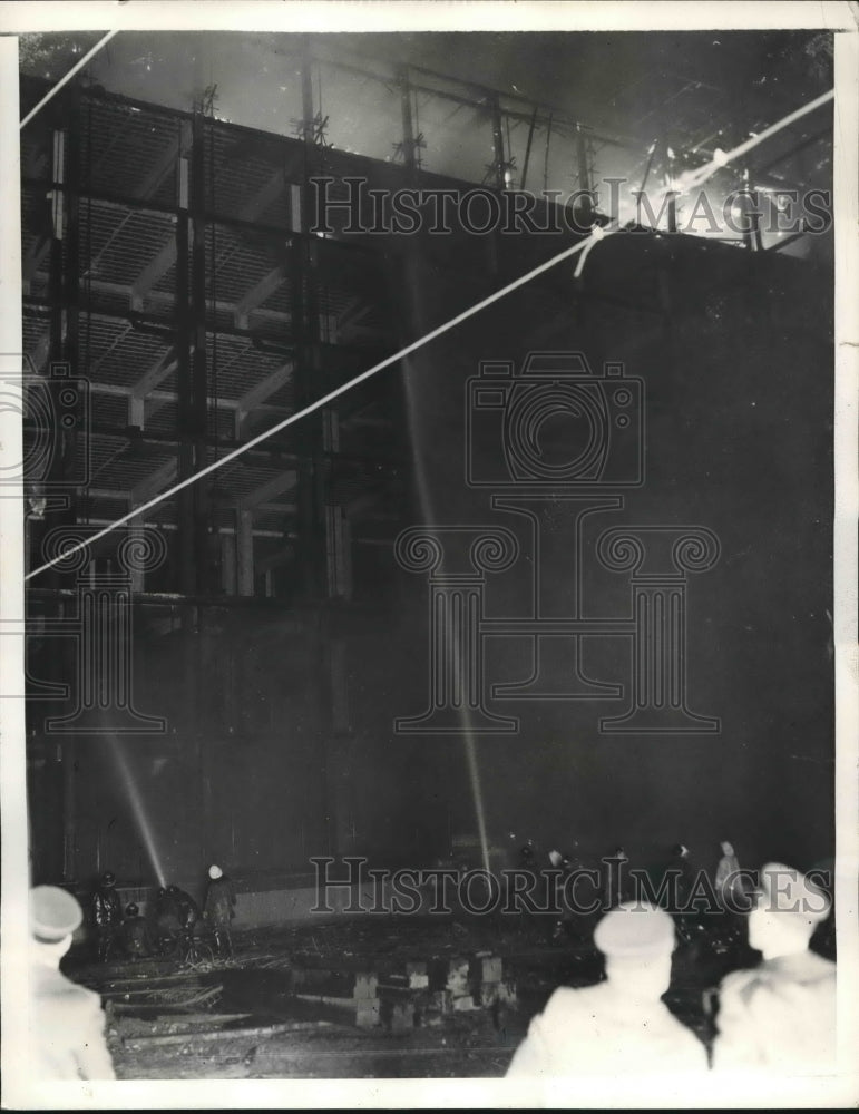 1933 Press Photo Fire Ingulfs New Interstate Commerce Commission Building - Historic Images