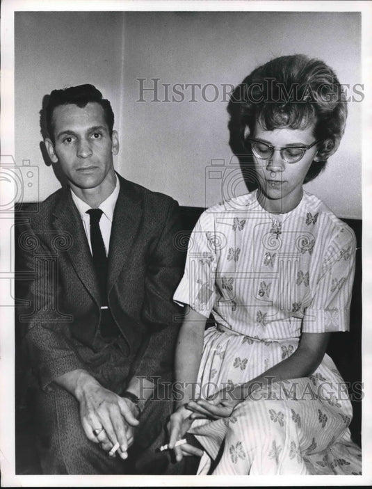 1962 Press Photo Henry Leanelle Wife Patricia Criminal Conviction Trial - Historic Images