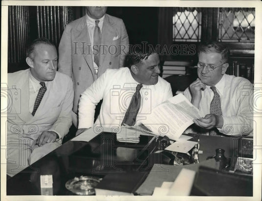 1934 New York Mayor LaGuardia & Interior Secretary Harold Ickes - Historic Images