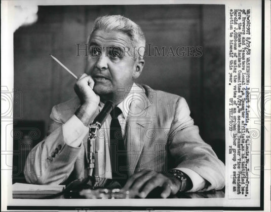 1958 Robert Lewis accuses teamster Harold Gibbons of election fraud - Historic Images