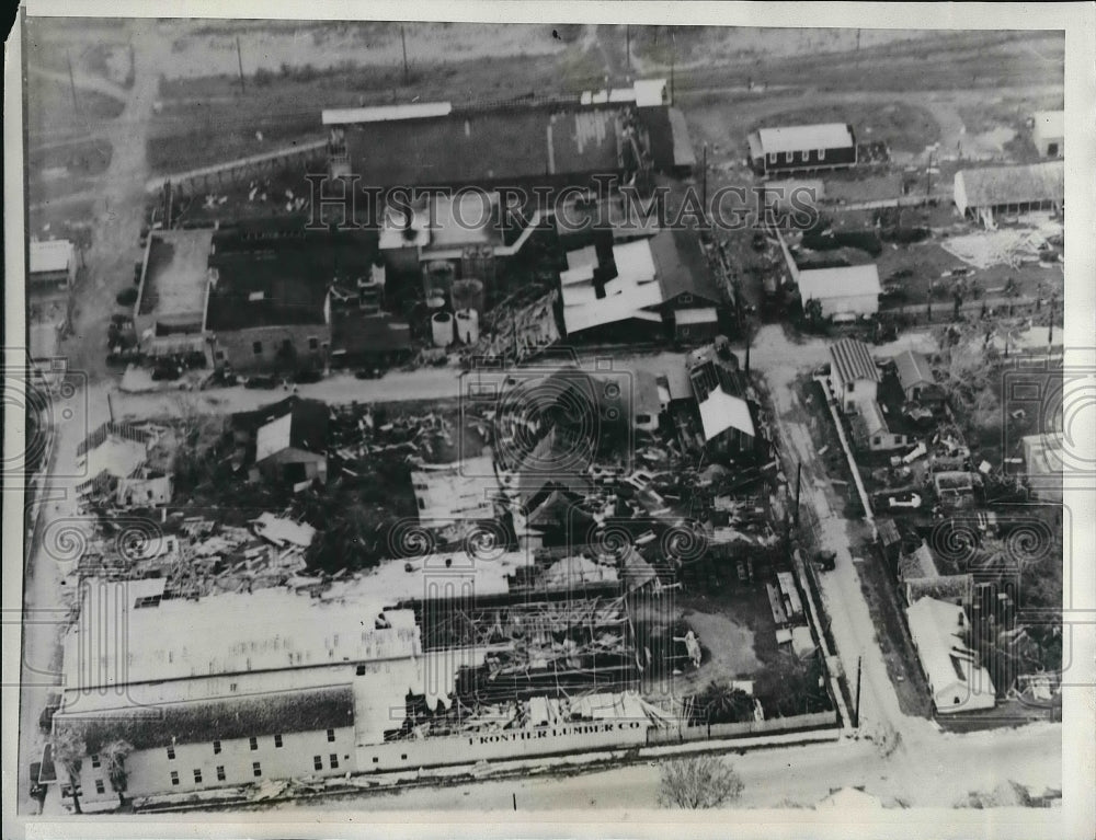 1933 Press Photo Demolished city block in Brownsville Texas after hurricane - Historic Images