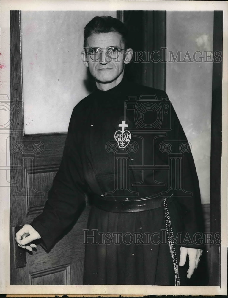 1953 Press Photo father Basil Bauer of St. Michael&#39;s monastery - nea83040 - Historic Images