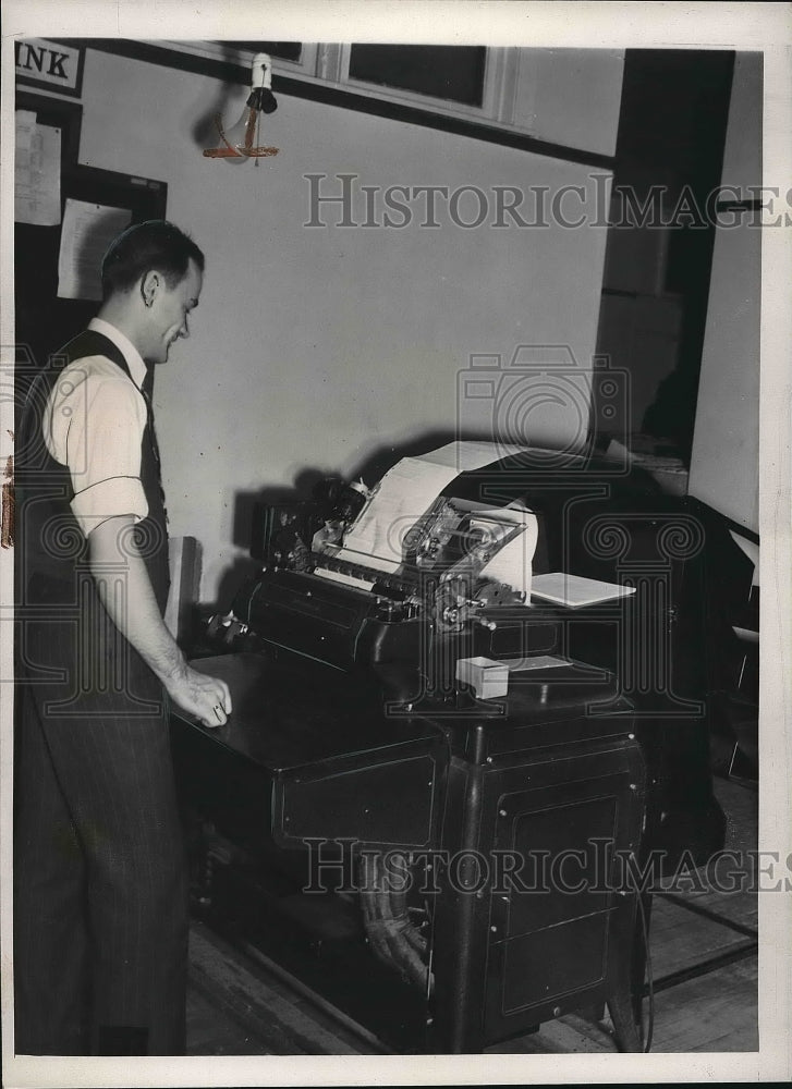 1939 Relief officials in Cleveland Ohio  - Historic Images