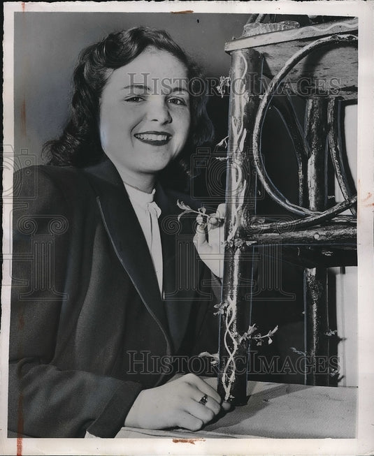 1948 Carol Condon with the small table  - Historic Images