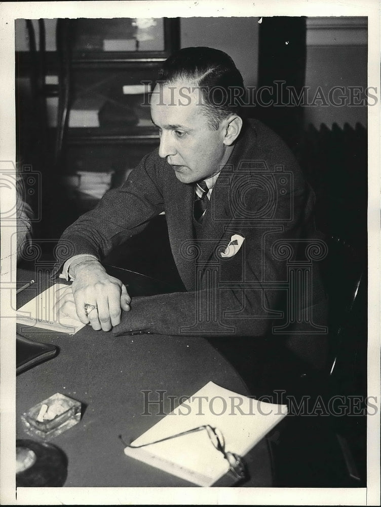 1936 Press Photo Gilbert Love, Pittsburgh Press reporter - Historic Images