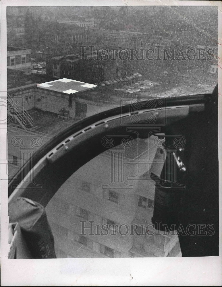 1970 Aerial view of Cleveland, Ohio clinic froma helicopter - Historic Images
