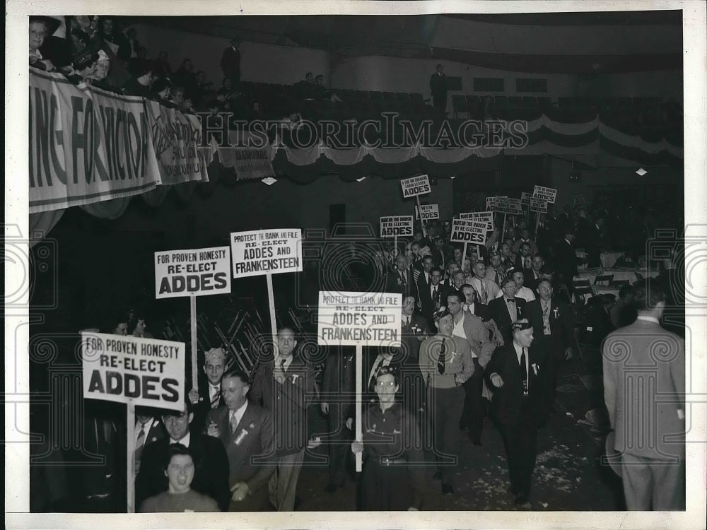 1943 UAW parade at Buffalo, NY hall  - Historic Images