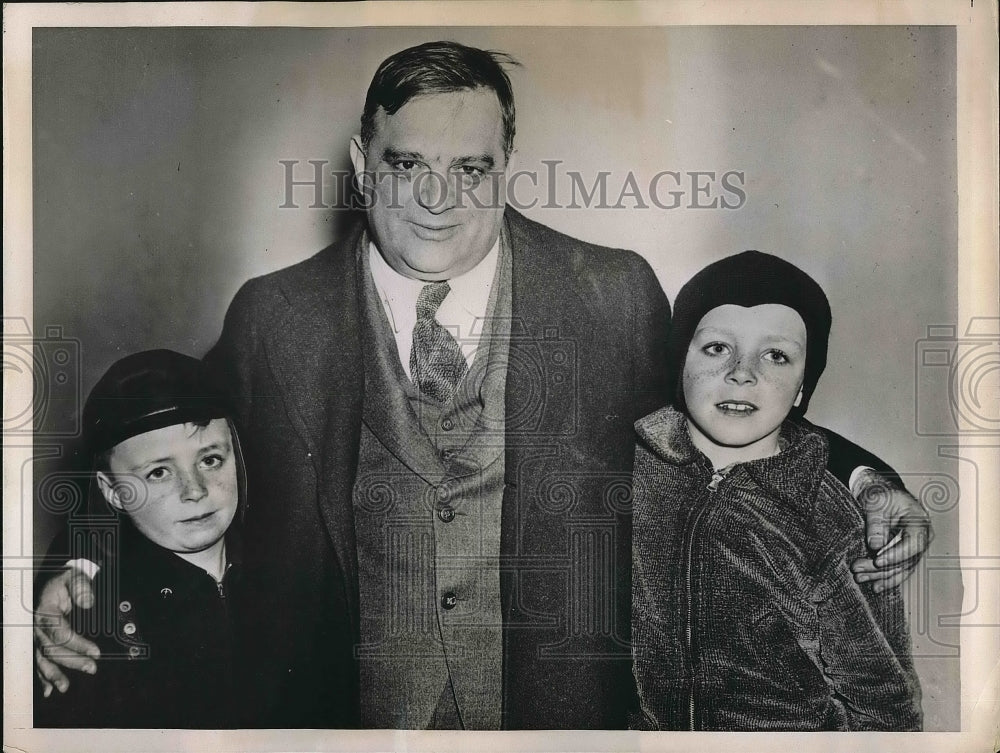 1936 NYC Mayor Fiorella LaGuardia , Ray & David Behncke Jr. - Historic Images