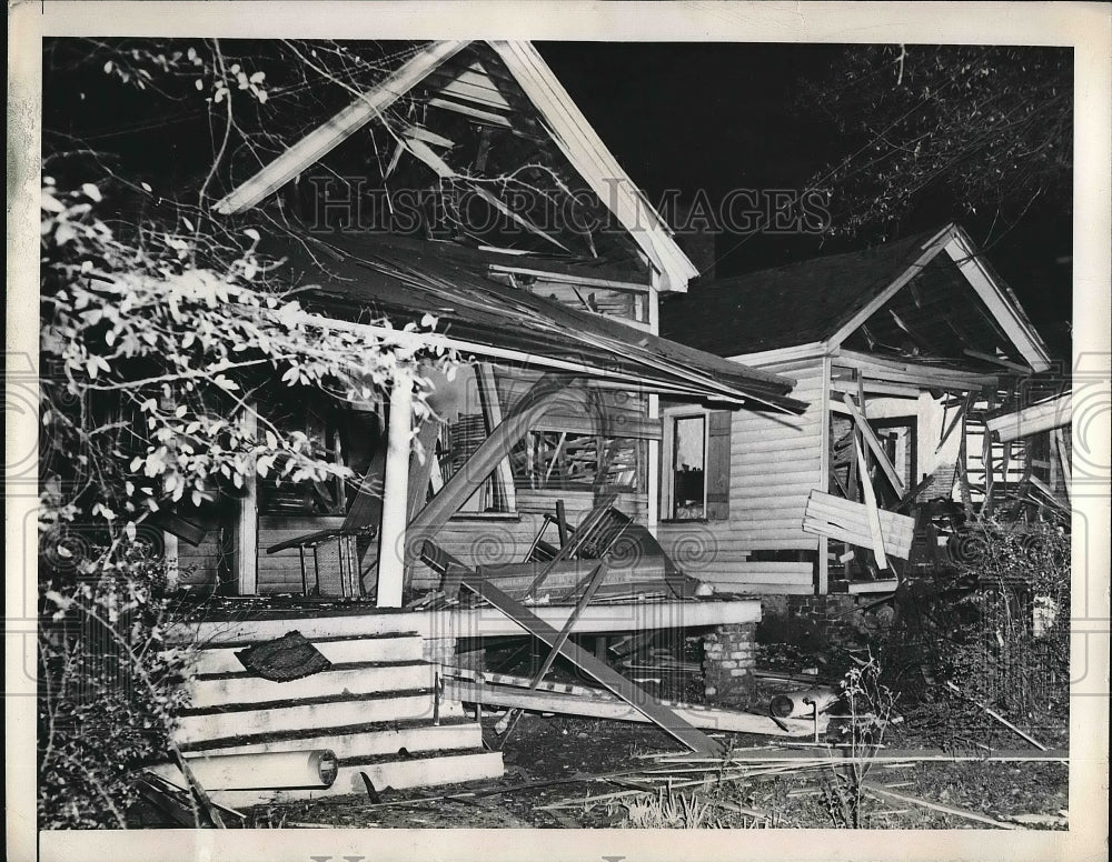 1946 Homes Damaged By Ideal Laundry Explosion In Greenville, SC - Historic Images