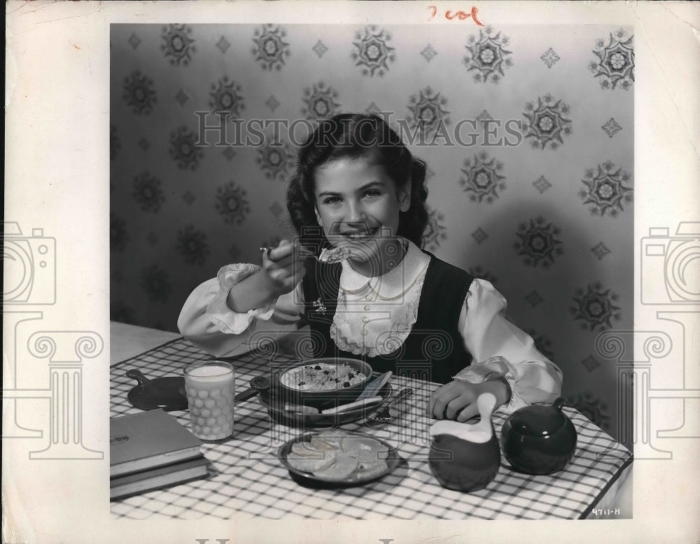 1950 Child Eating Breakfast Healthy Eating Advertisement  - Historic Images
