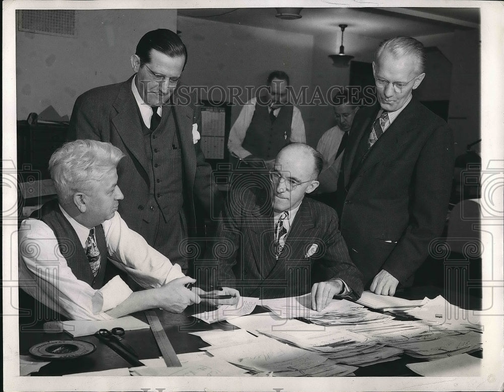 1947 Press Photo Editor Glen Lane, Gene Fisher, Ed Akers, Everett Norlander - Historic Images
