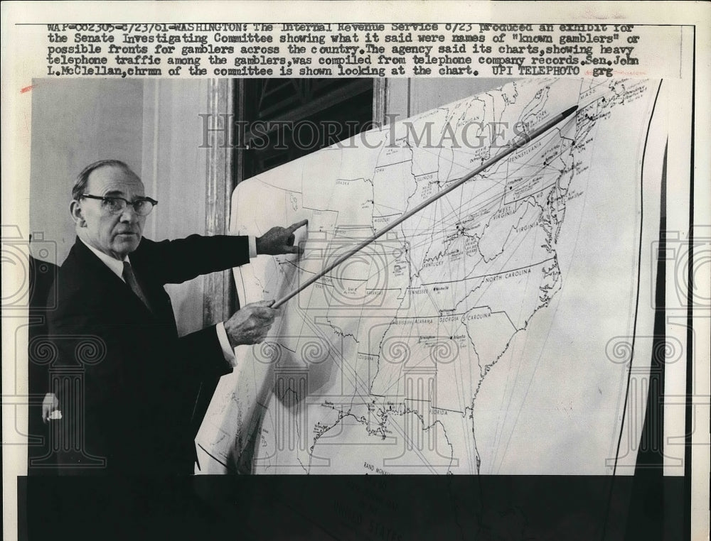 1961 Press Photo Sen. John McClellan looking at map - nea83952 - Historic Images