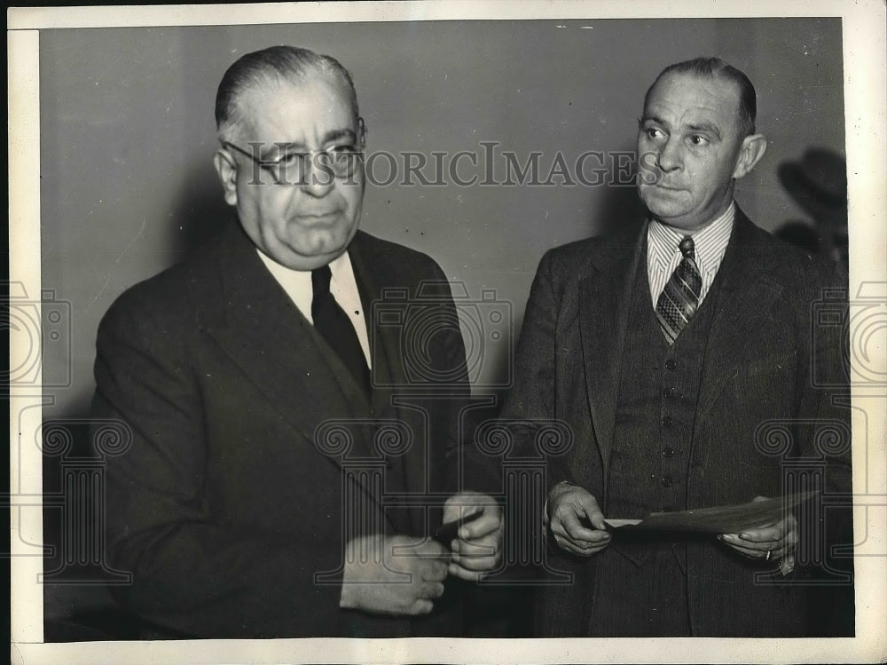 1937 Press Photo County Clerk Albert Marinelli in his office - nea84041 - Historic Images