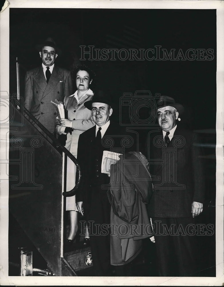 1948 John McCloy, Enrique Herrarte, Oatricia Dermody  - Historic Images