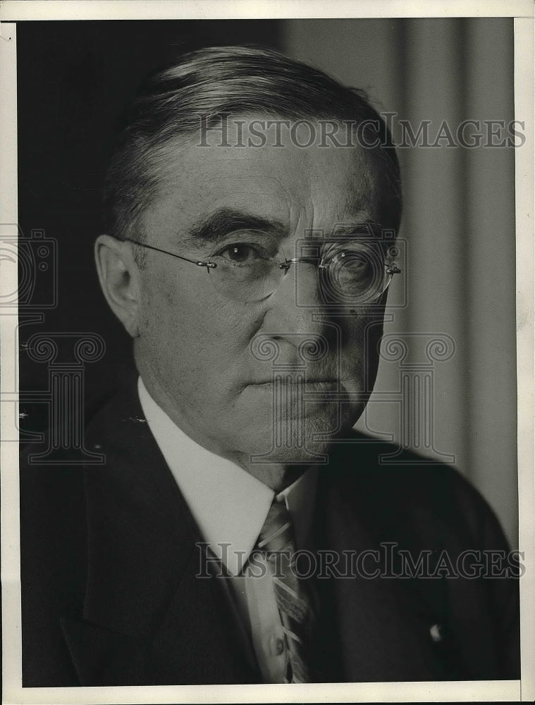 1937 Press Photo Congressman Louis McFaddes posing for photo - nea84093-Historic Images