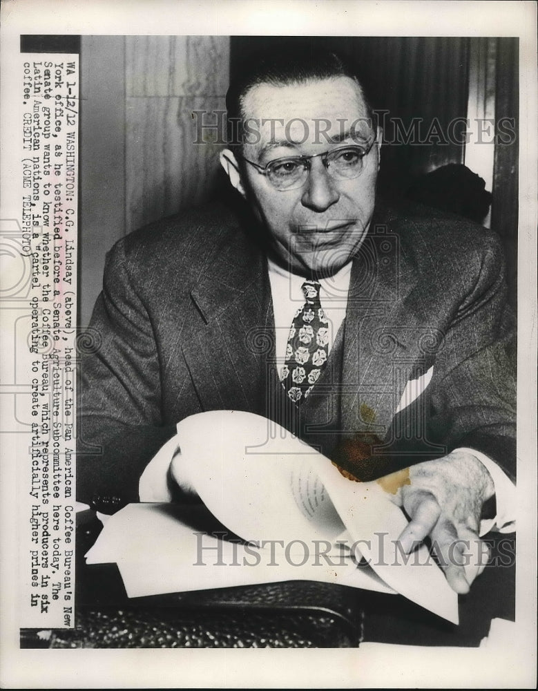 1949 Press Photo C.G. Lindsay head of the Pan-American coffee Bureau - Historic Images