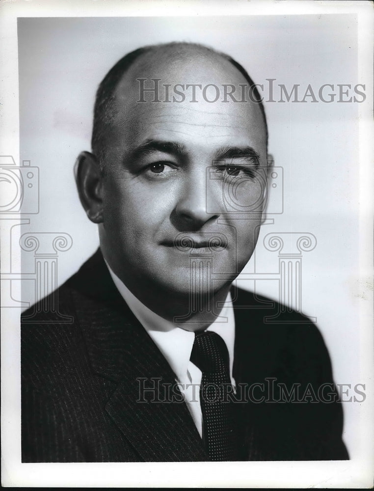 1971 Robert Wood posing for photo  - Historic Images