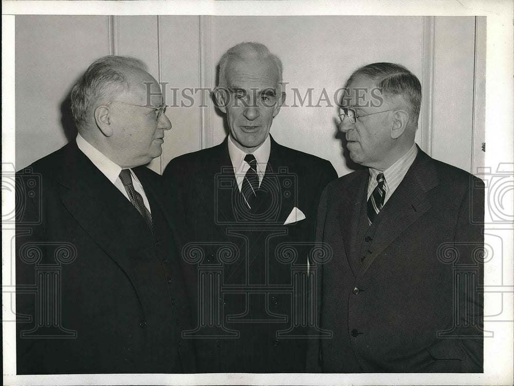 1943 Soviet Amb. Maxim Litvinov with Edward Carter and Harold Ickes - Historic Images