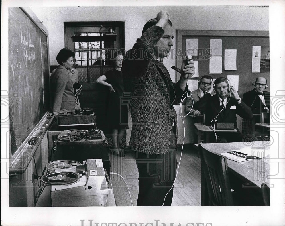 1967 A teacher at the national education week  - Historic Images