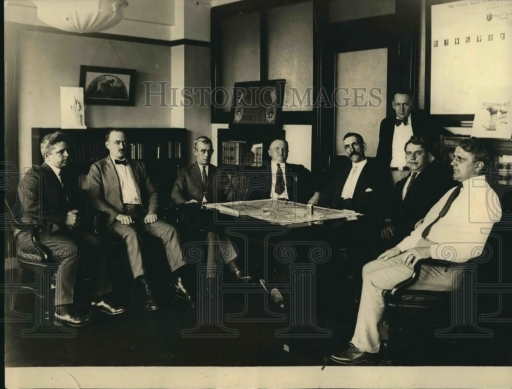 1922 R.E. Nolan, Patrick O'Brien, John Second, Patrick Lee - Historic Images