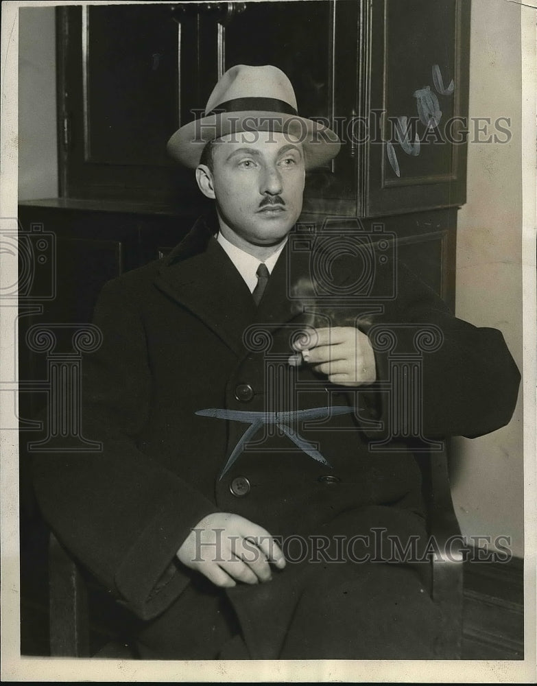 1930 Press Photo Archduke Leopold arriving in New York - nea84590 - Historic Images