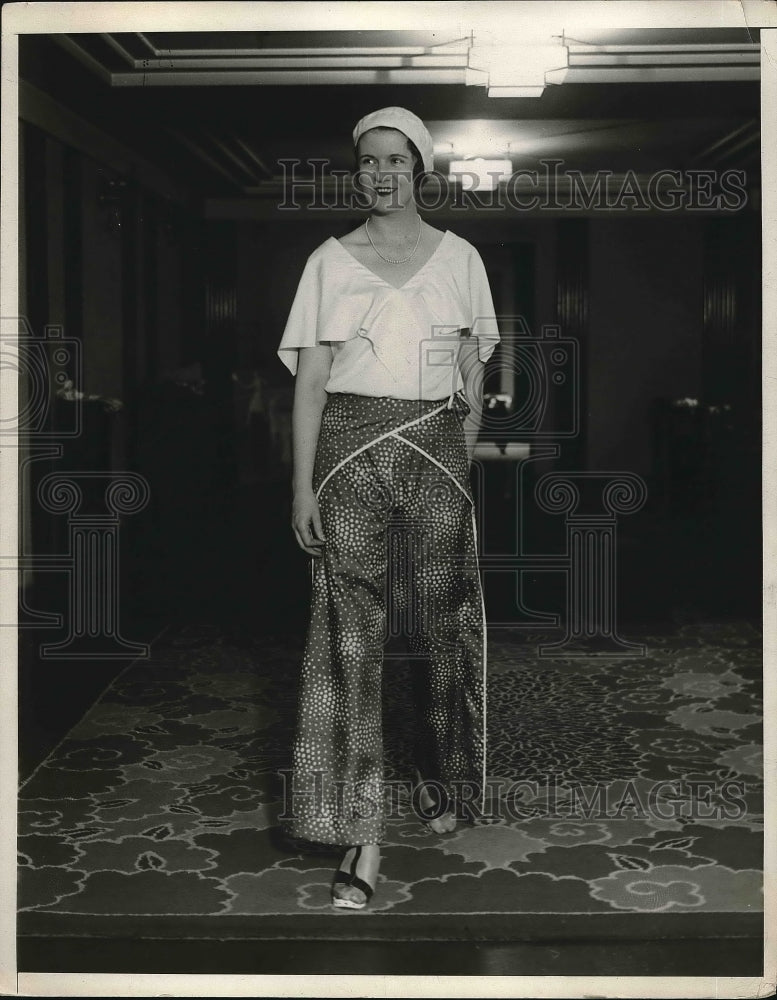 1930 Model showing off the new fashion  - Historic Images