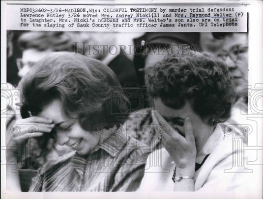 1932 Press Photo Audrey Nickl & Mrs Raymond Welter Laugh During Testimony-Historic Images