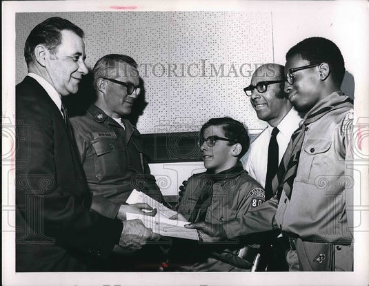 1970 Jim Neelon Pres Of Freman's Union Chaplin John Simons - Historic Images