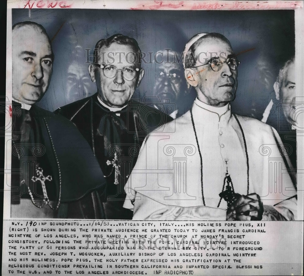 1943 Press Photo Pope Pius XII. James Francis Cardinal McIntyre, Rev McGucken - Historic Images