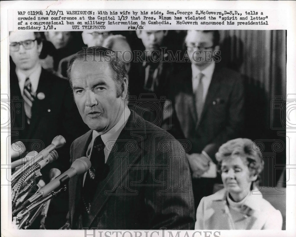 1971 Mr. and Mrs. George McGovern at a press conference.  - Historic Images