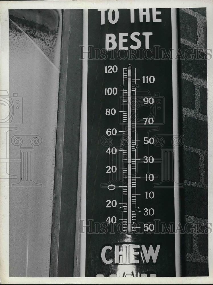 1930 Press Photo Euclid Thermometer weather 14 Below - nea84946 - Historic Images