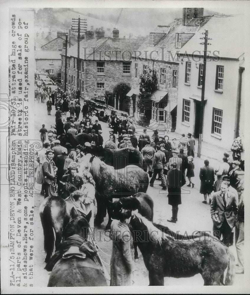 1946 Press Photo Devon England Bampton fair - nea84959 - Historic Images