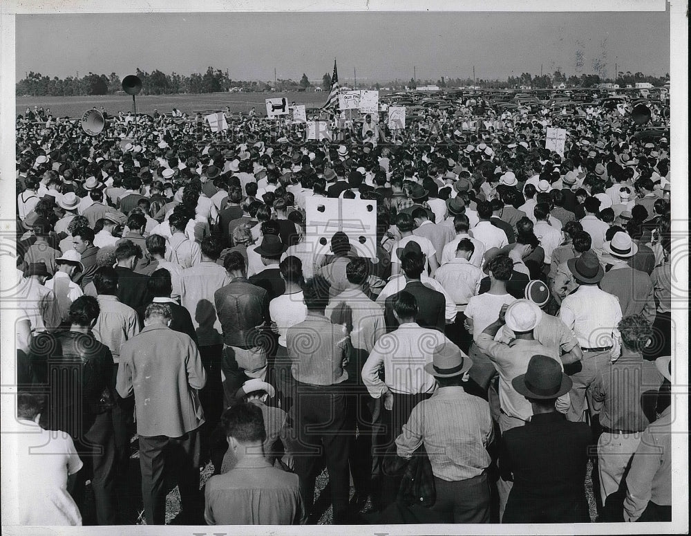 1941 United Auto Workers Striking Against North American Aviation - Historic Images