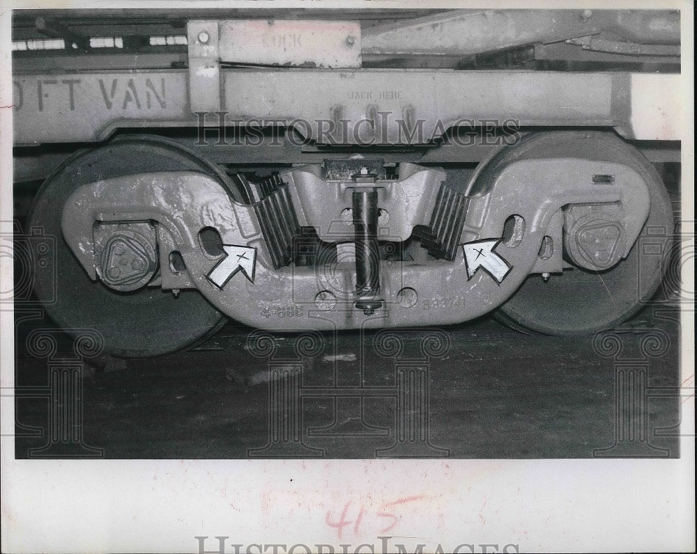 Unidentified Lift Van  - Historic Images
