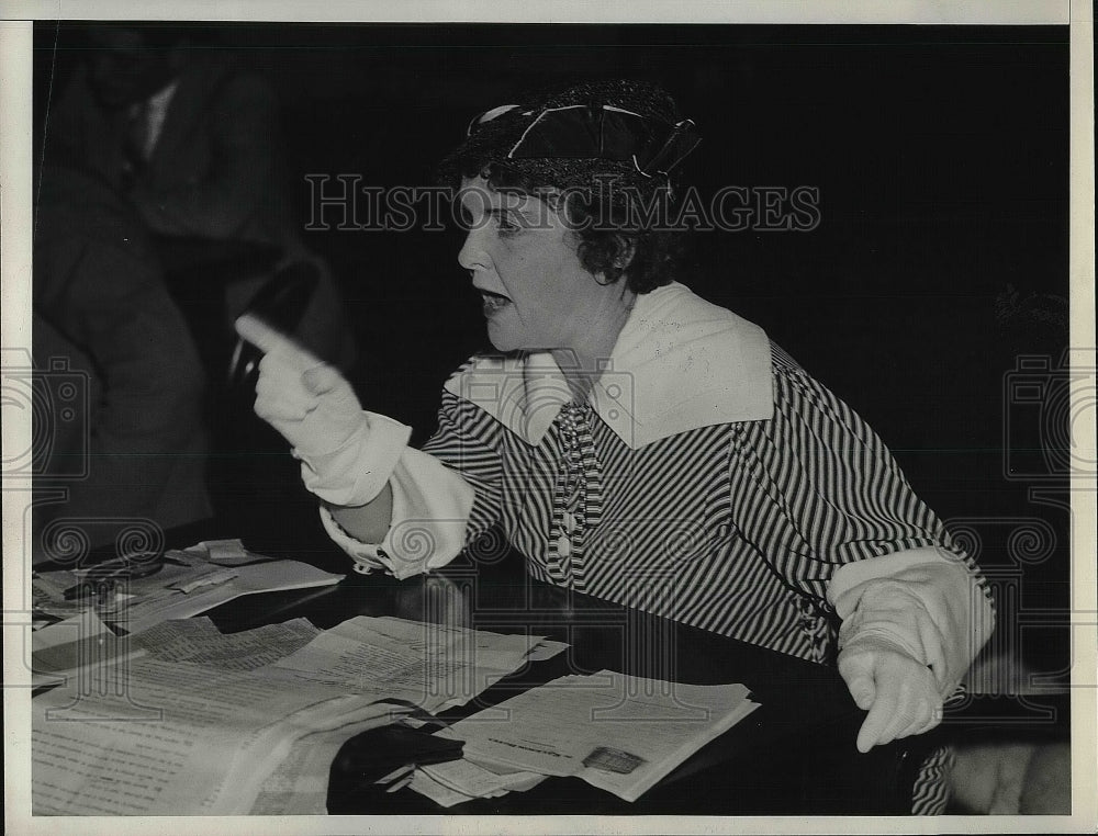 1934 Mrs.R.G.Pleasant At Senate Elections Com. Fight Long &amp; Overton - Historic Images