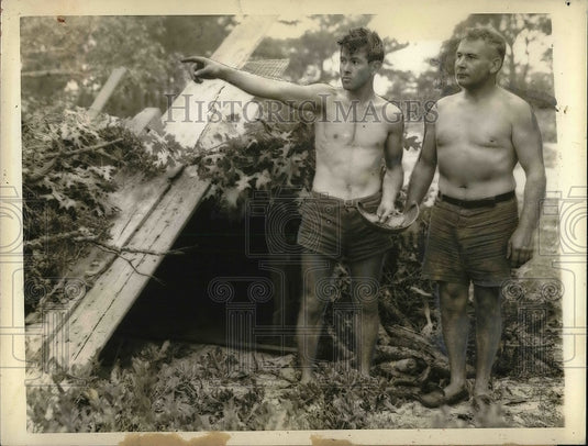 1935 Press Photo Chief of Police Everett Eldridge & Everett Jr. Brave Elements-Historic Images