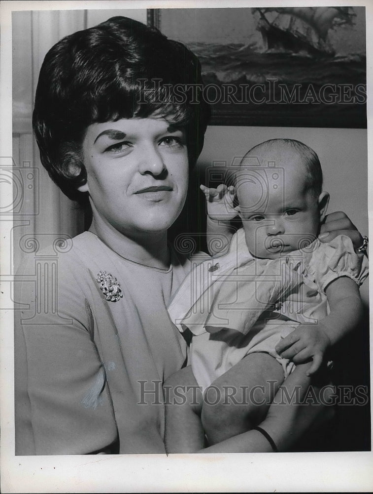 1965 Donna Kohler and baby Kim, family of Pfc. Ron Kohler - Historic Images