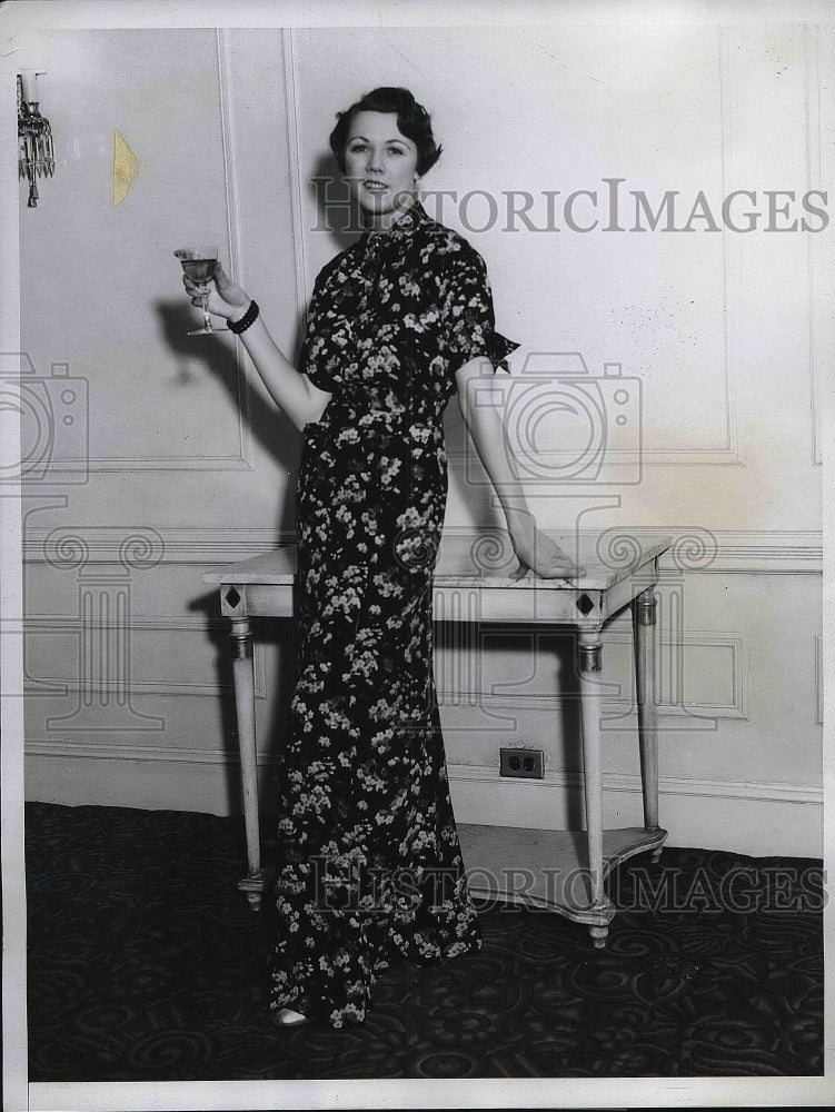 1935 Miss Elanor Hokins modeling dress  - Historic Images