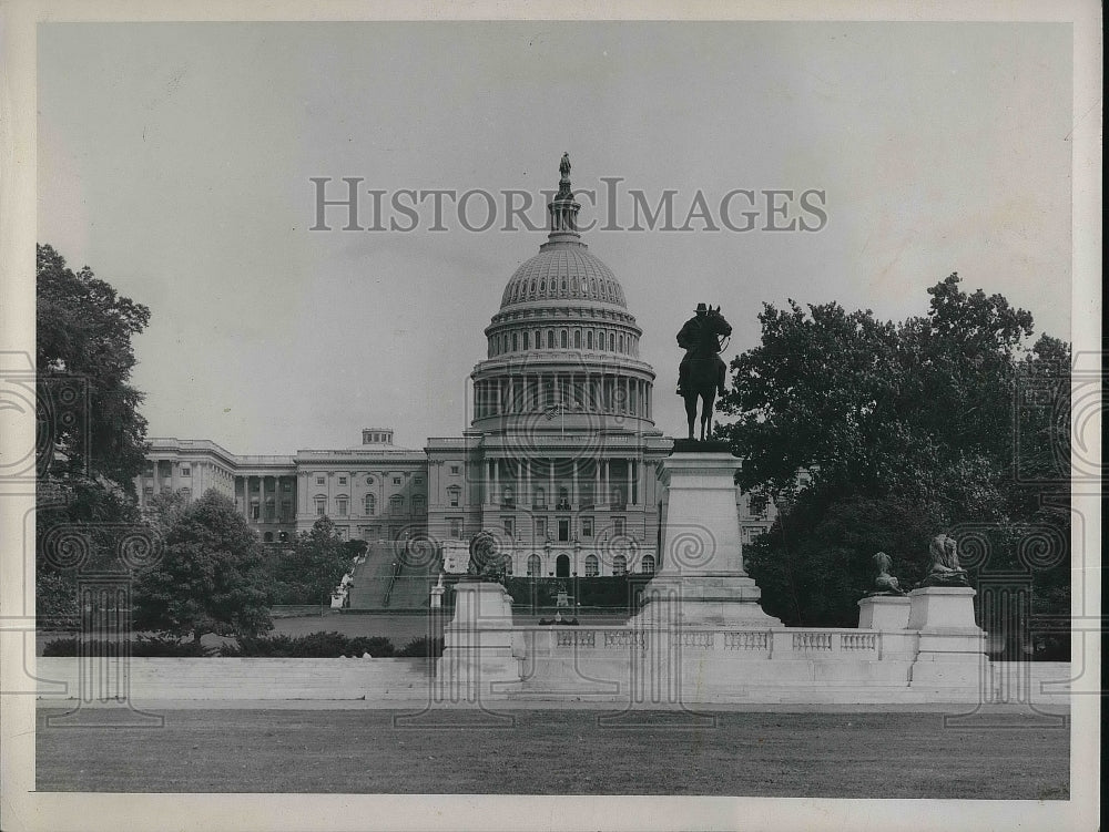 1953 West View of the Capitol Building  - Historic Images
