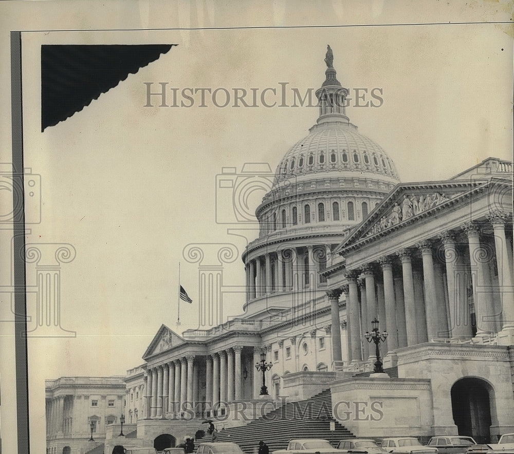 1964 US Captial building flag flies half staff for Douglas MacArthur - Historic Images