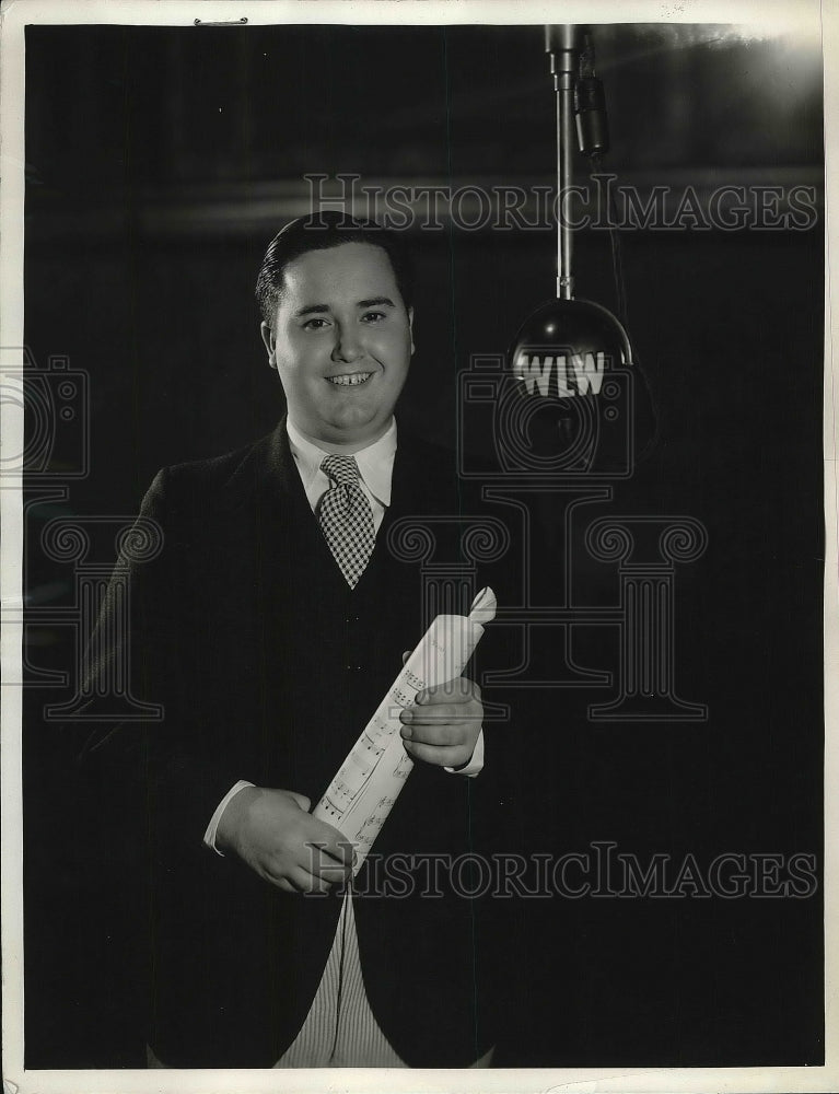 1934 Press Photo Wilson Lang Radio Tenor - nea86317 - Historic Images