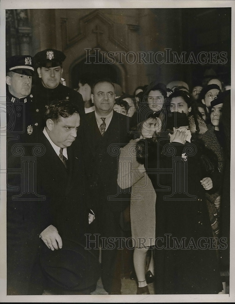 1938 Mayor LaGuardia &amp; Weeping Mother Of Roy Edward Leaving Church - Historic Images